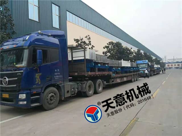 國慶時(shí)節(jié)天意機(jī)械發(fā)貨忙