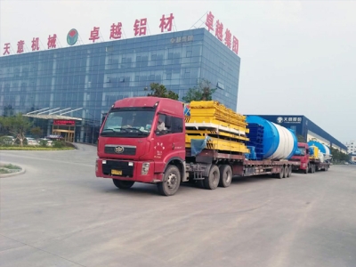 熱烈祝賀內(nèi)蒙古客戶輕質(zhì)墻板生產(chǎn)線成功啟運(yùn)！